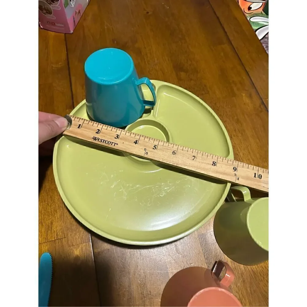 Vintage Gothamware Plastic Plates, Cups Picnic Camping Set 12 Pieces Multi Color